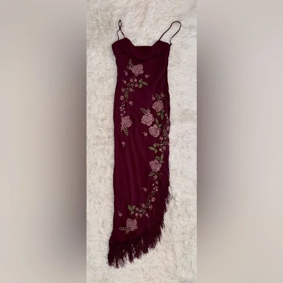 NWOT HOUSE OF CB Eloisa Wine Embroidered Fringe high low Midi Dress sz M - Picture 4 of 8